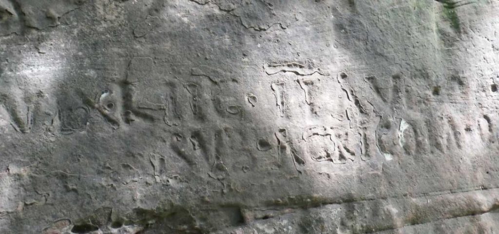 Римские наскальные надписи в Шотландии