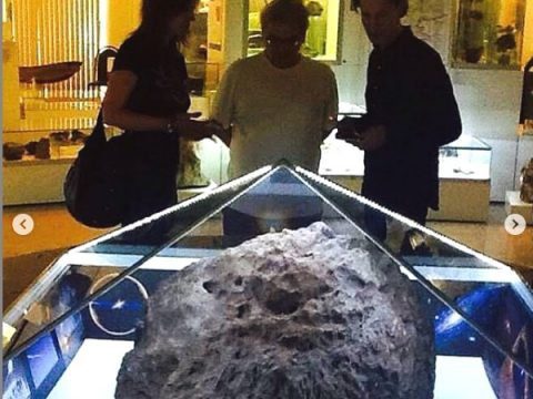 Челябинский метеорит